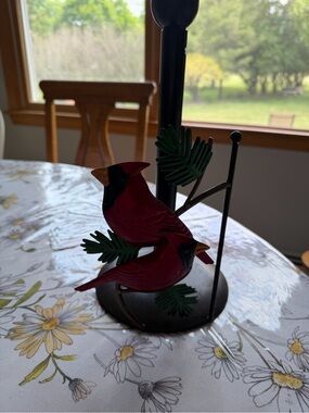 Paper towel holder Red Cardinal Metal Bird Figurine Pair freestanding